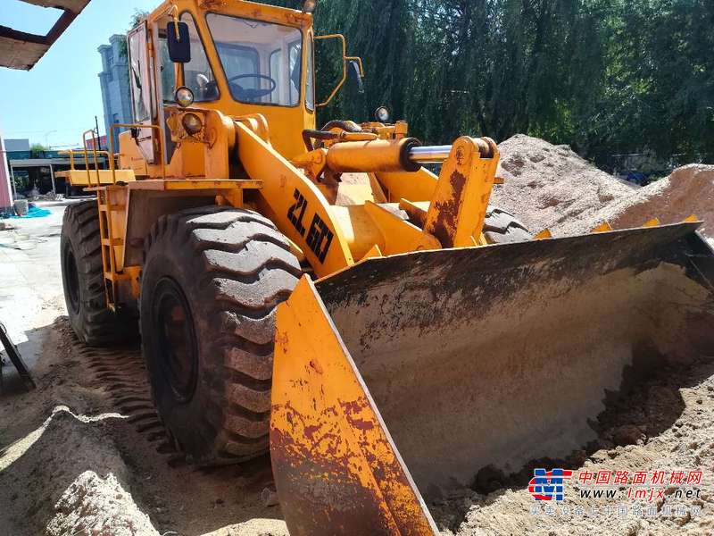 辽宁出售转让二手15000小时2004年龙工LG850装载机