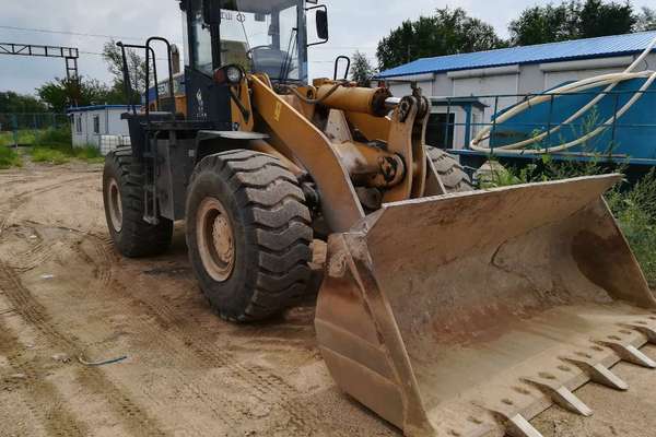 辽宁出售转让二手6000小时2010年山工SEM650装载机