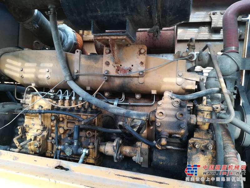 辽宁出售转让二手8000小时2011年龙工LG855装载机