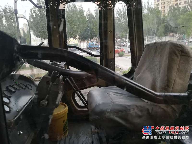 辽宁出售转让二手6000小时2010年龙工LG850装载机