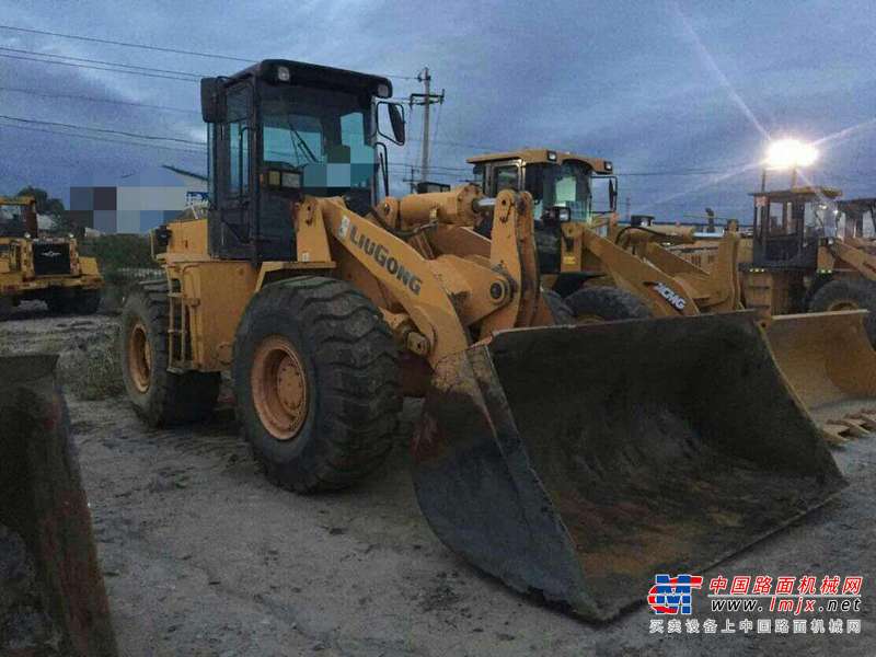 黑龙江出售转让二手10000小时2009年柳工CLG855装载机