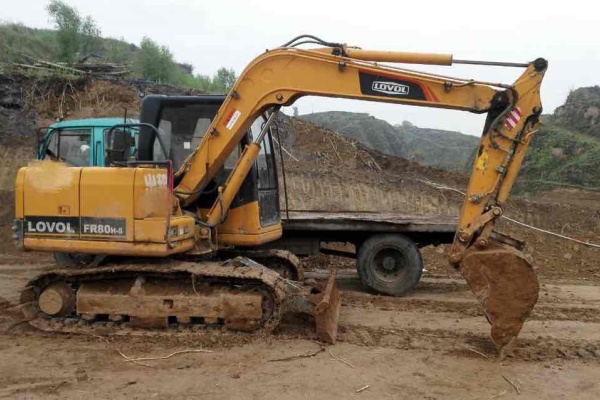 山西出售转让二手3000小时2012年福田雷沃FR80H挖掘机