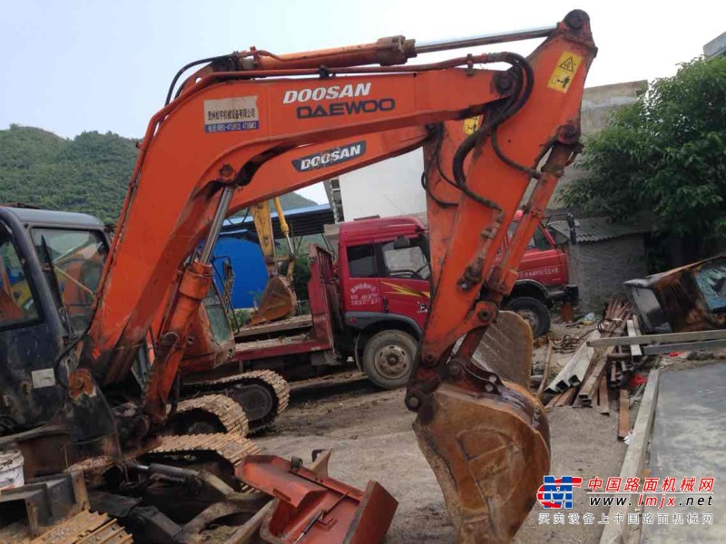 贵州出售转让二手7000小时2011年斗山DH80挖掘机
