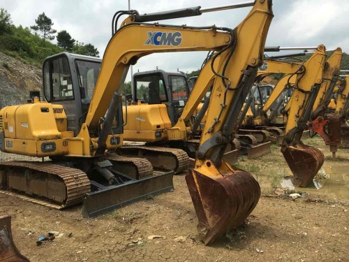 贵州出售转让二手1558小时2012年徐工XE60挖掘机