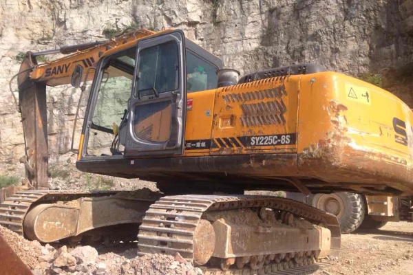 贵州出售转让二手8500小时2011年三一重工SY225C挖掘机