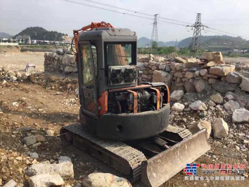 贵州出售转让二手9000小时2008年日立ZX55UR挖掘机