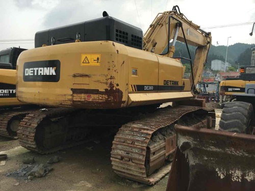 贵州出售转让二手1499小时2015年奇瑞迪凯DE300挖掘机