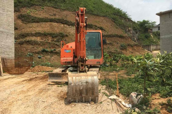贵州出售转让二手4800小时2013年临工LG680E挖掘机