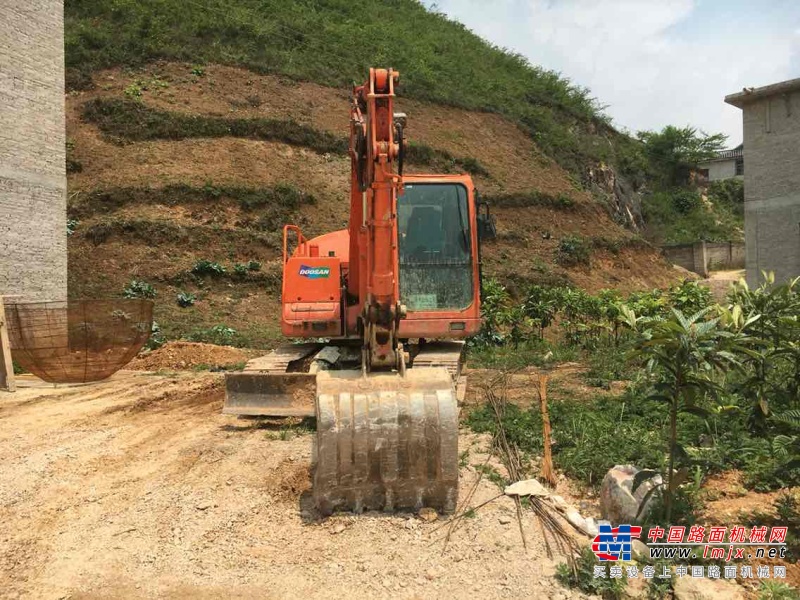 贵州出售转让二手4800小时2013年临工LG680E挖掘机