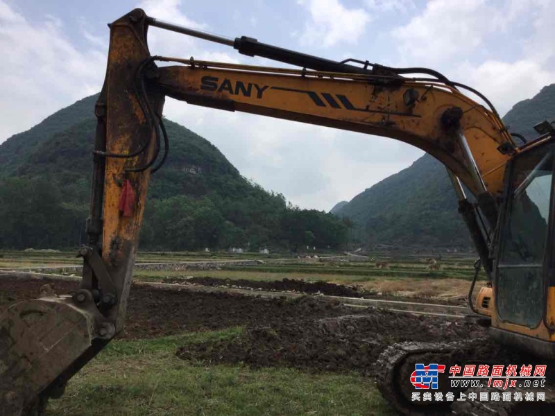 贵州出售转让二手9000小时2012年三一重工SY135C挖掘机