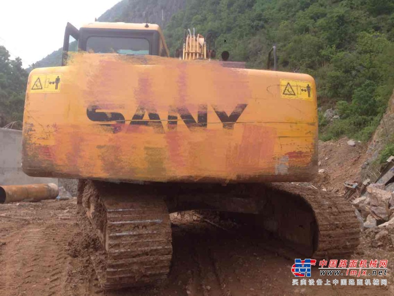 贵州出售转让二手4900小时2013年三一重工SY135C挖掘机
