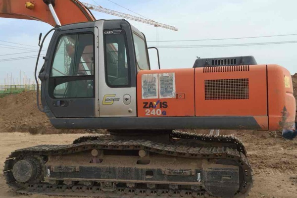 陕西出售转让二手4380小时2011年日立ZX240挖掘机