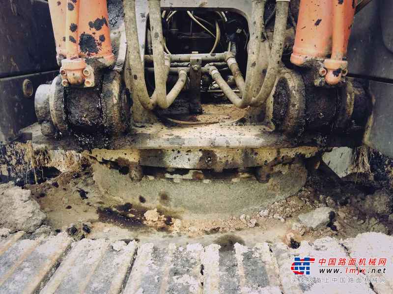 山西出售转让二手5900小时2012年日立ZX240LC挖掘机