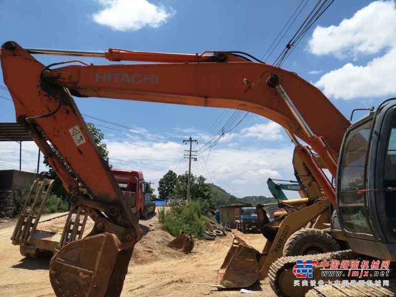 贵州出售转让二手9765小时2009年日立ZX250H挖掘机