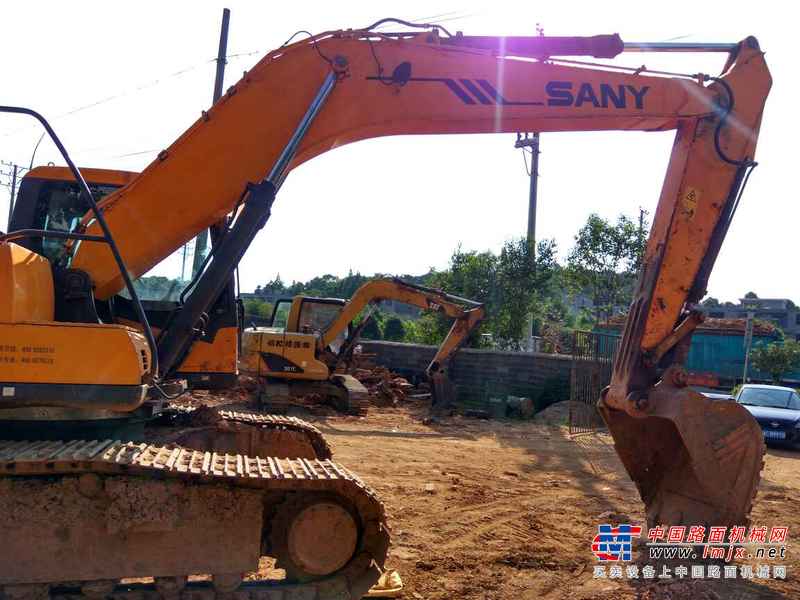 江西出售转让二手6684小时2009年三一重工SY215C挖掘机