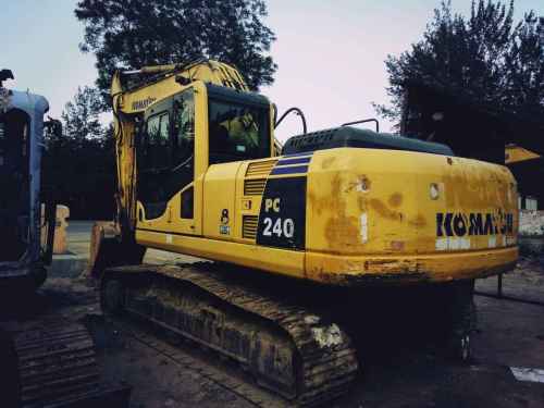 山西出售转让二手9000小时2012年小松PC240挖掘机