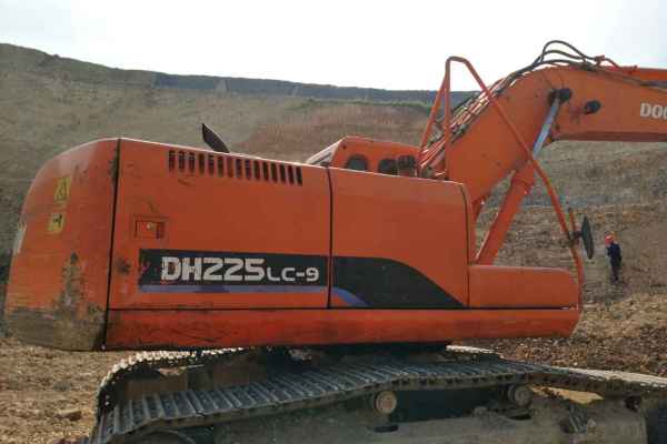 贵州出售转让二手11849小时2010年斗山DH225挖掘机