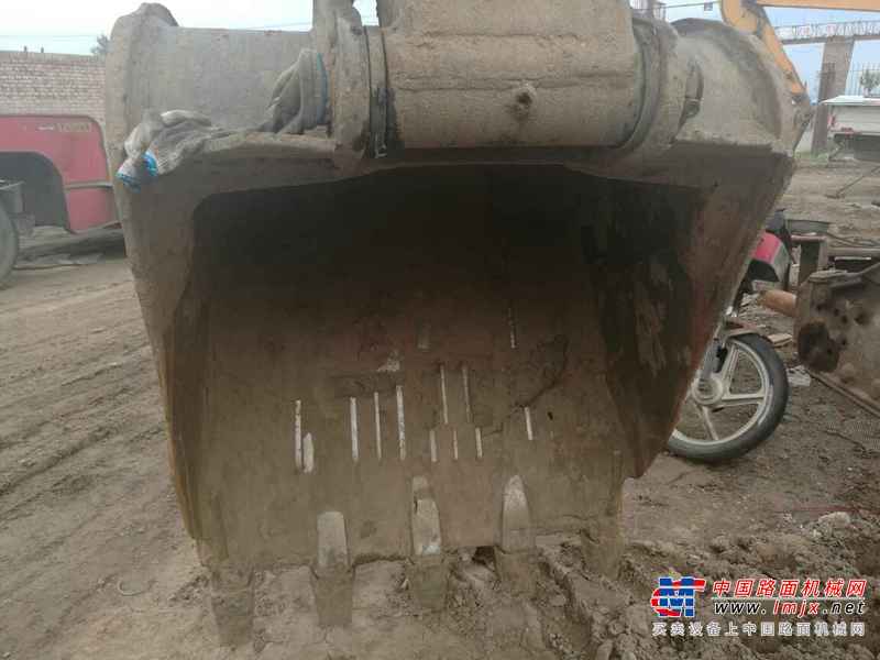 山西出售转让二手18000小时2004年日立ZX270HHE挖掘机