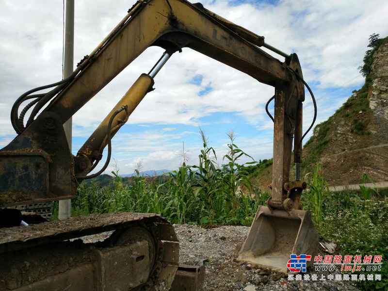 贵州出售转让二手6196小时2007年柳工CLG906C挖掘机