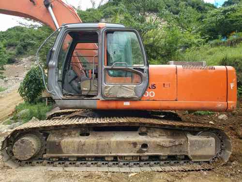 贵州出售转让二手7699小时2005年日立EX300挖掘机