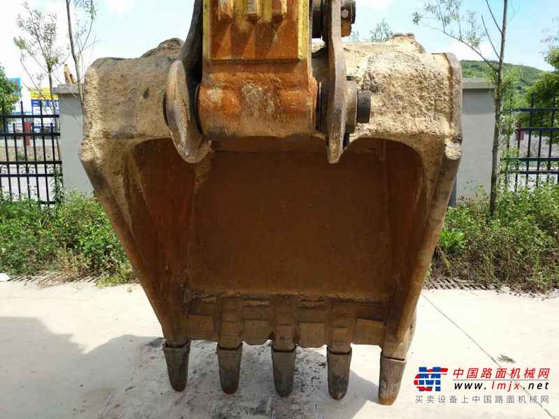 贵州出售转让二手6410小时2011年小松PC240挖掘机