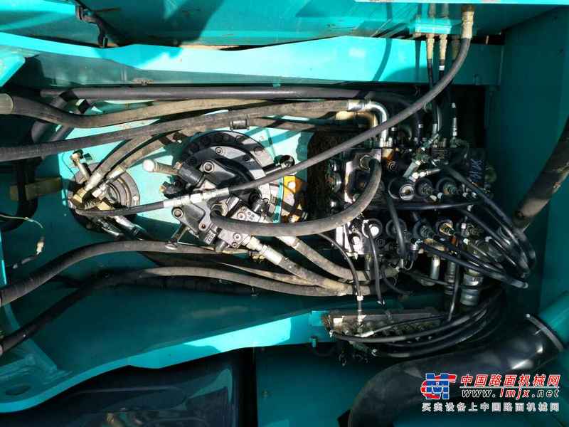 贵州出售转让二手5176小时2011年神钢SK210LC挖掘机