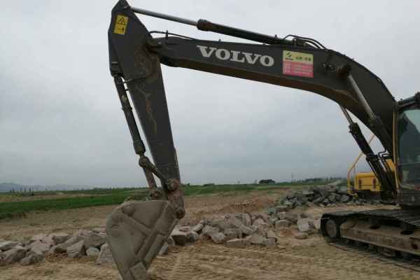 山西出售转让二手6300小时2011年沃尔沃EC200B挖掘机
