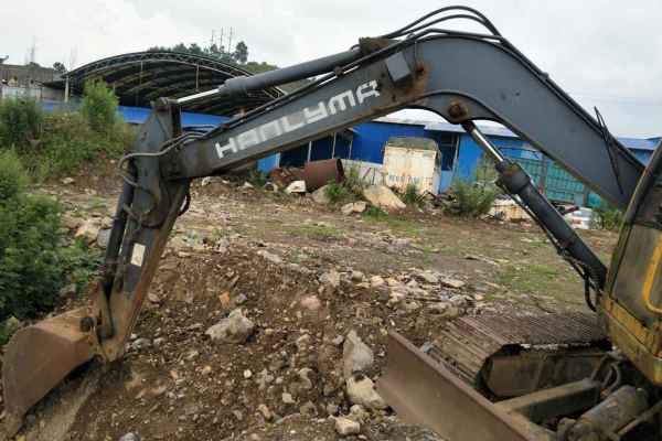 贵州出售转让二手6000小时2010年华力重工HL185挖掘机