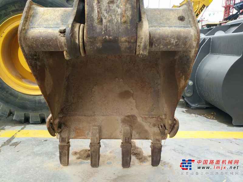 陕西出售转让二手6000小时2012年沃得重工W260挖掘机