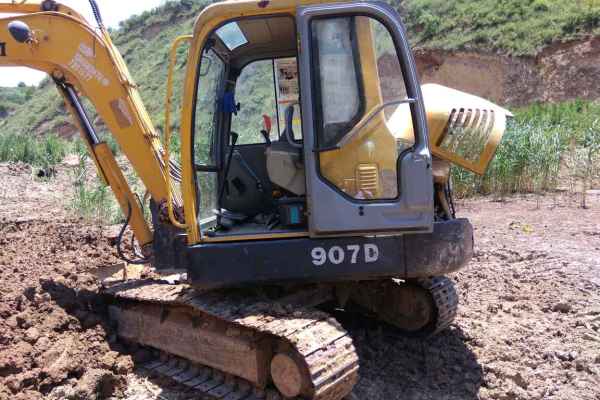 陕西出售转让二手6100小时2011年山重建机JCM906D挖掘机
