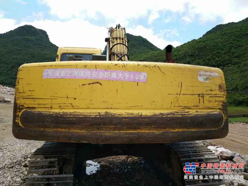 贵州出售转让二手17950小时2005年小松PC200挖掘机