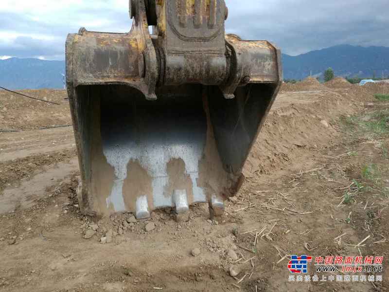 山西出售转让二手7000小时2009年小松PC220挖掘机