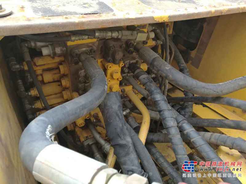 山西出售转让二手7000小时2009年小松PC220挖掘机
