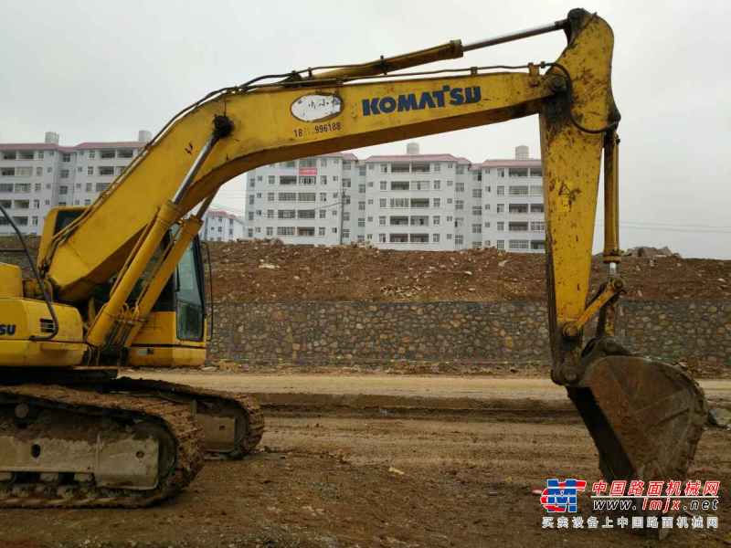 贵州出售转让二手7305小时2010年小松PC200挖掘机