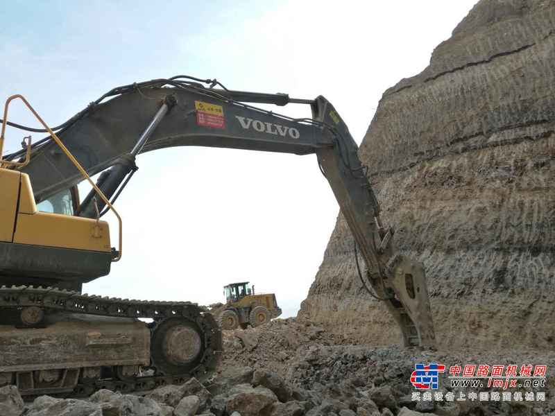 山西出售转让二手13900小时2010年沃尔沃EC460BLC挖掘机
