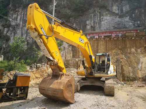 贵州出售转让二手7860小时2011年JCBJS360LC挖掘机