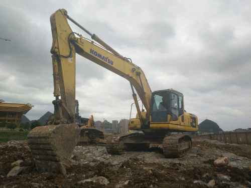 贵州出售转让二手10084小时2006年小松PC240LC挖掘机