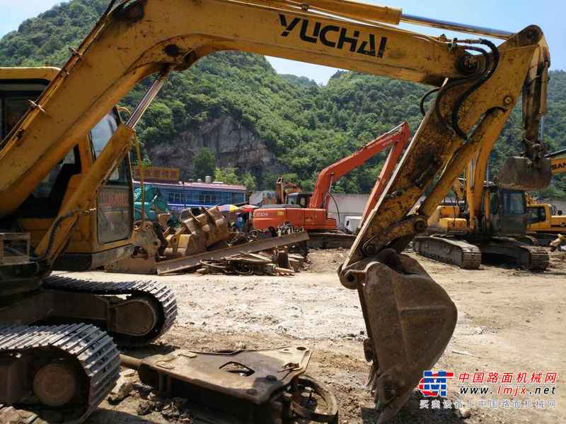 贵州出售转让二手7883小时2012年玉柴YC85挖掘机