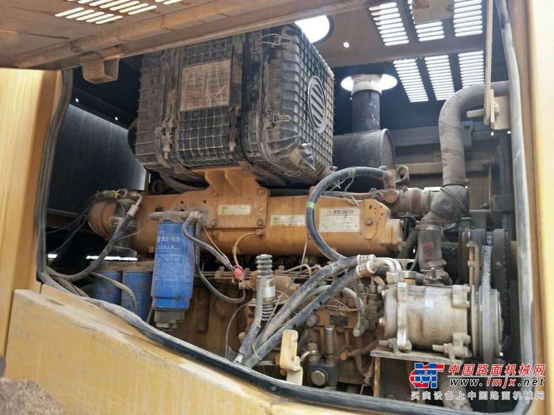 贵州出售转让二手3600小时2015年龙工LG855B装载机