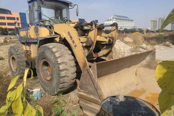山西出售转让二手5000小时2010年龙工850装载机