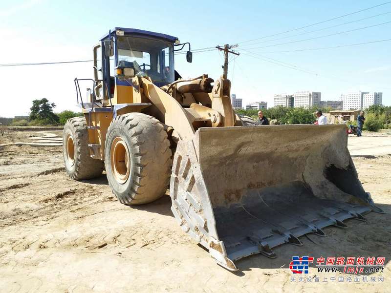 内蒙古出售转让二手10000小时2006年龙工LG855装载机