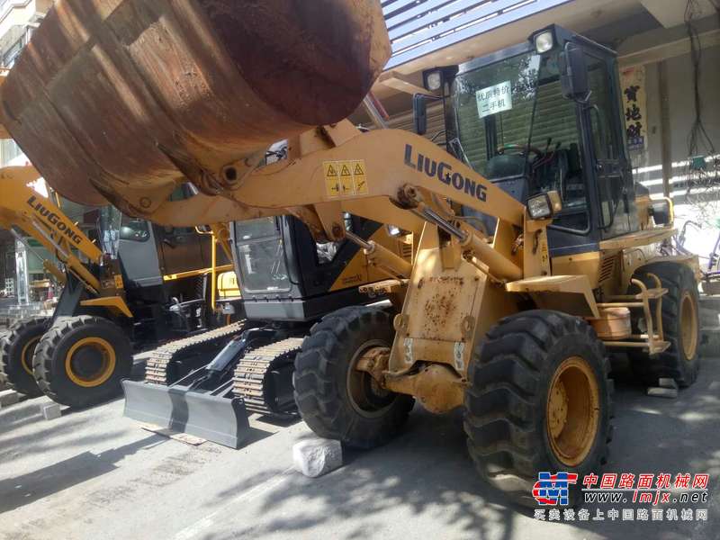 辽宁出售转让二手2800小时2012年柳工CLG818C装载机