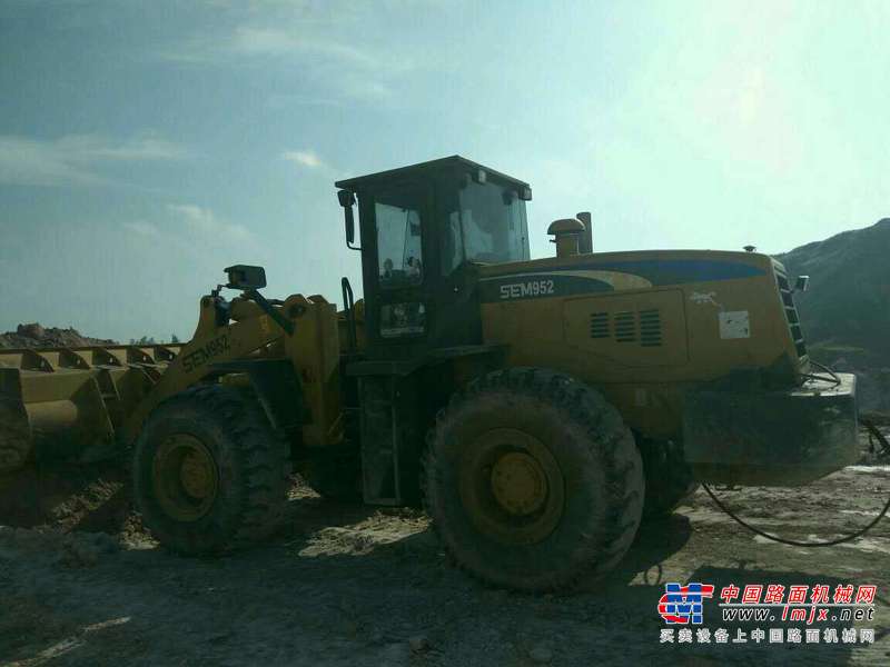 山东出售转让二手5200小时2010年山工SEM952装载机