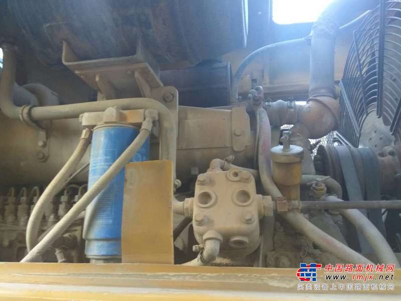 山东出售转让二手3000小时2010年山工SEM652B装载机