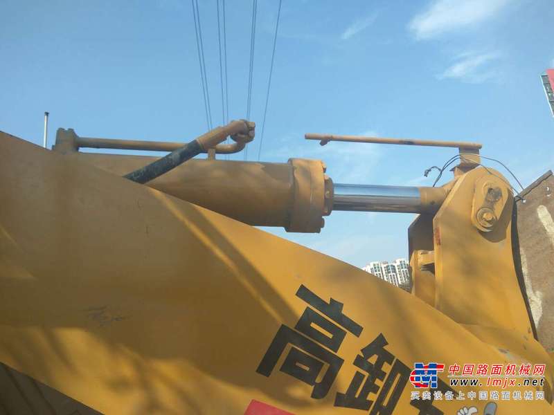 山东出售转让二手4000小时2014年山工SEM652B装载机
