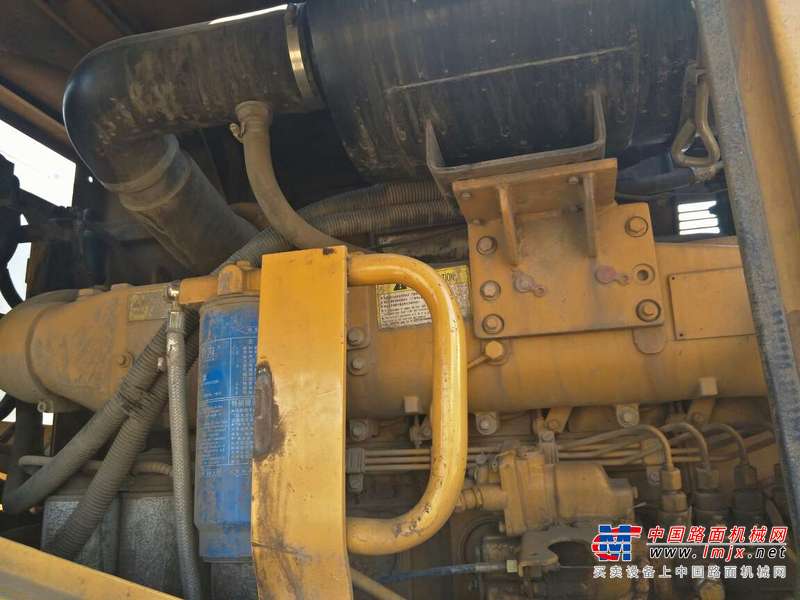 山东出售转让二手2000小时2014年山工SEM650B装载机