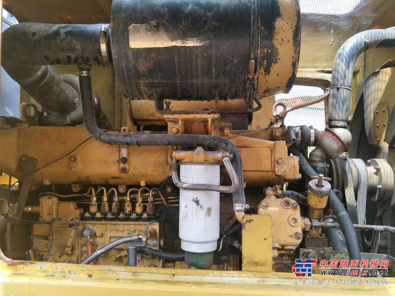 云南出售转让二手6000小时2012年山工SEM652B装载机
