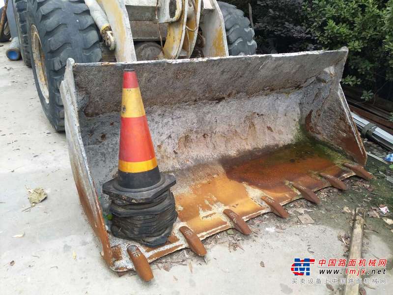 山东出售转让二手6000小时2004年山工ZL30D装载机