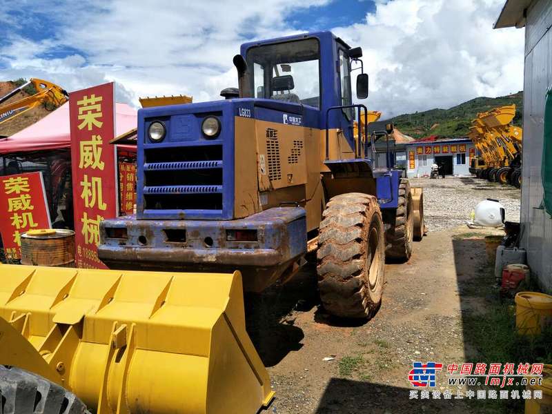 云南出售转让二手2500小时2014年龙工LG833装载机