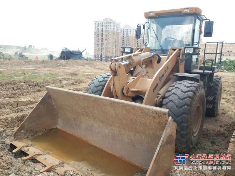 云南出售转让二手3269小时2014年龙工LG855D装载机